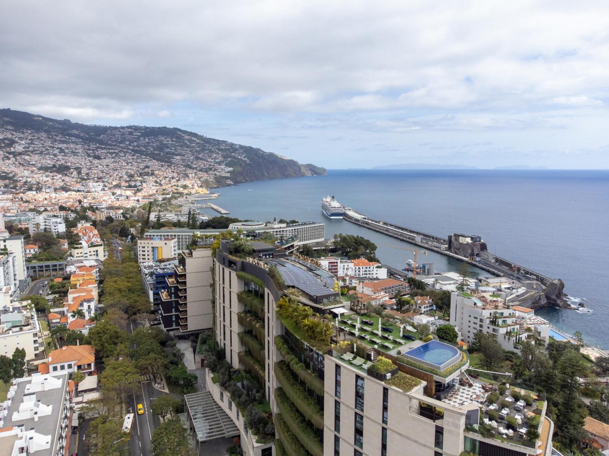 Social Lodge - Hollywood Funchal  Extérieur photo